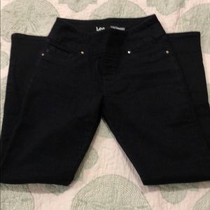 Lee Sculpting Slim Fit Slim Leg Pull On Jean